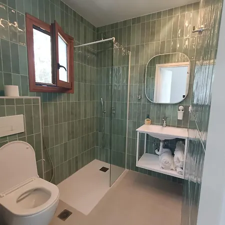 Diafanos Apartment *