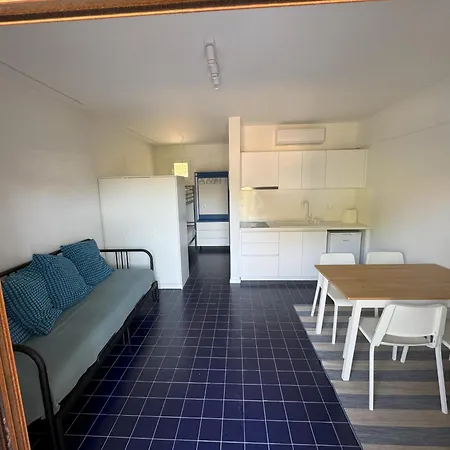 Diafanos Apartment *